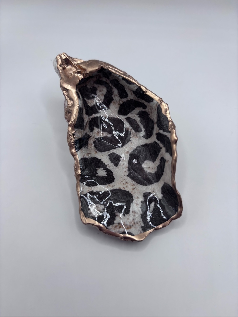 Decorative Leopard Print Oyster Shell Dish in Rose Gold and Black